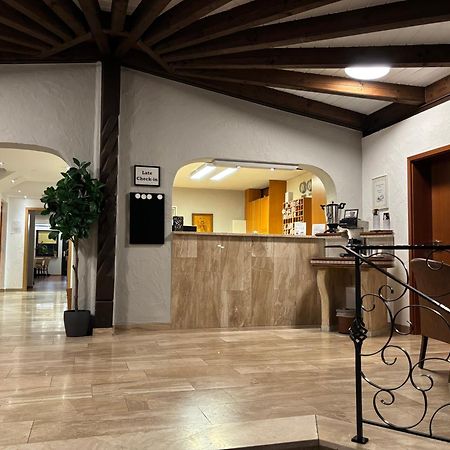 Hotel Pirsch Рамштайн-Мизенбах Экстерьер фото